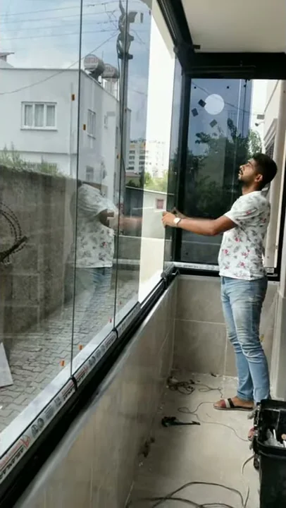 Cam Balkon Açılıp Kapanması